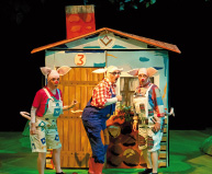 LOS TRES CERDITOS Versión de Juan Pedro Romera